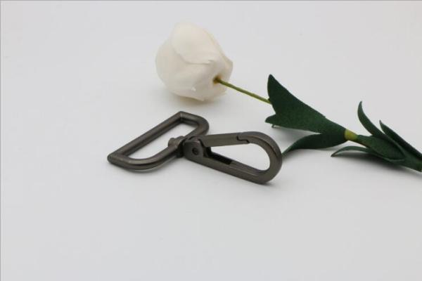 Good quality plating gunmetal color 38.5 mm metal snap hook lanyard for purse