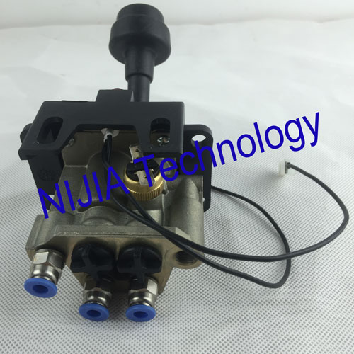 Parker Chelsea Distributor 2 Way Dump Truck Valve AOHCD4C2 Tipper Valve 4 Hole