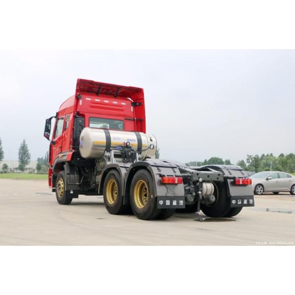 EURO 5 Manual Transmission SinotruK Haohan N7G 4*2 6*4 CHG LNG Special Truck Traction