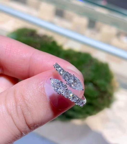Full Pave White Diamond Ring CVD Lab Created 1.02ct Pear Shape Snake Ring