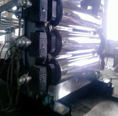 PP PE Sheet Plastic Extrusion Line , 37KW - 75KW Extrusion Equipment