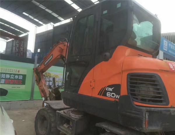 used doosan wheel excavator dx60w/used doosan dx60w wheel excavator for sale with good condition