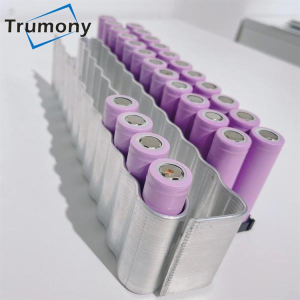 32700 Cylindrical Cells Battery Cooling Pack Snake Tube Plates For Electric Racing Vehicle