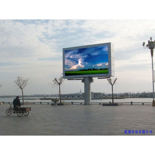Outdoor Full Color LED Display P6 LED Display Screen with  3840hz High Refresh Rate and 6000 brightness