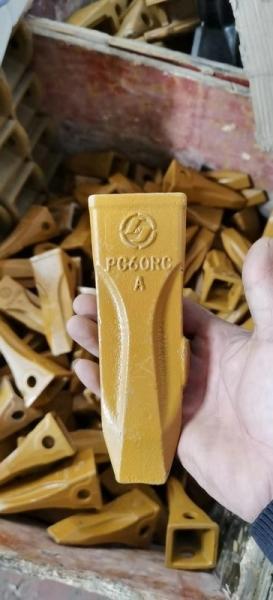 PC60 Excavator Bucket Teeth Forging Casting Rock Teeth Heavy Duty Replacement Parts