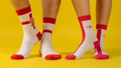 Elegant national flag design OEM dri-fit athletic cotton socks in high quality for men