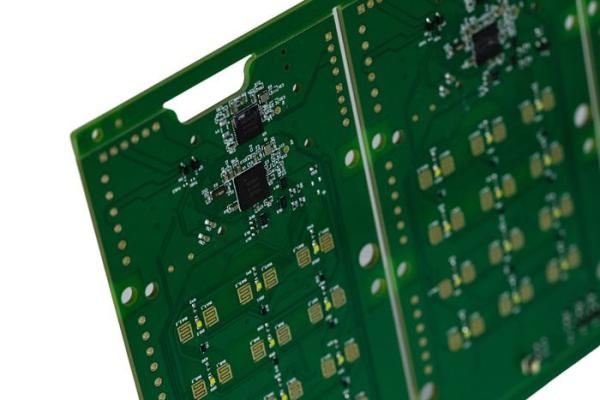 カスタマイズされた産業用リモートコントロールPCBアセンブリ 耐久性のあるリジッドPCBA、アンチEMI設計