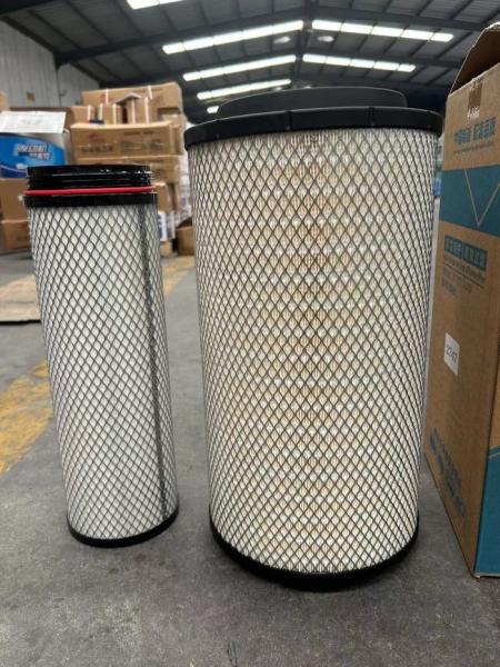 Wholesale Price 710W08405-0017/0021 HOWO Truck Parts PU2747 Engine Air Filter Truck Air Filter