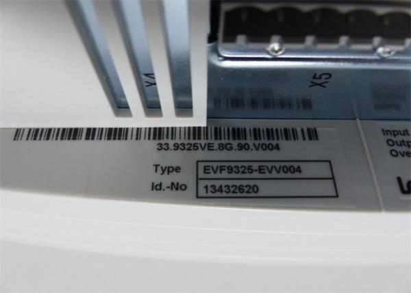 EVF9325-EVV004 Invertisseur de fréquence Lenze 480V AC MAX 50/60 HZ Invertisseur de fréquence variable