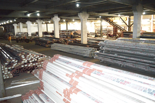 Промышленным покрынные порошком штранг-прессования рамки алюминиевого окна для парника