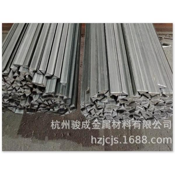 Forming Cold Drawn Steel Triangle Chamfer for Precast Concrete 20mmx20mm Made of Q235