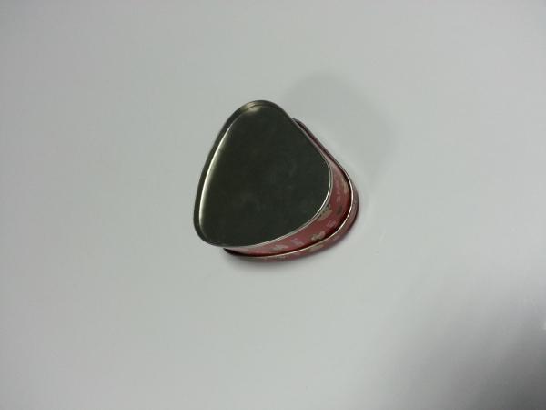 Heart Shaped Chocolate Tin Box Tinplate Containers For Food Packaging