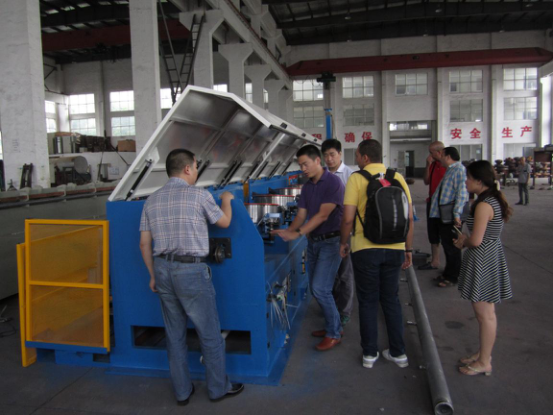Ø3mm - Ø-1.5mm Bright Steel Wire Drawing Machine , Acid - Free Green Wire Pulling Machine