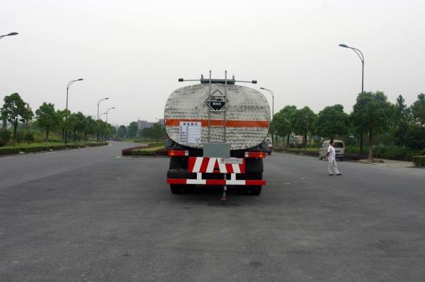 8x4 24700L FAW Liquid Tank Truck / Diesel Fuel Delivery Trucks 25m3