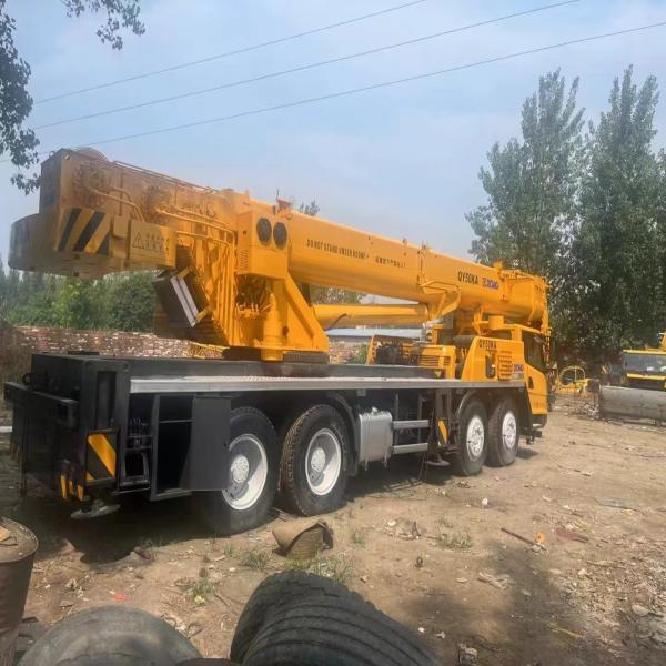 50T Hydraulic Old Crane Truck QY50KA XCMG Mobile Crane 80km/h