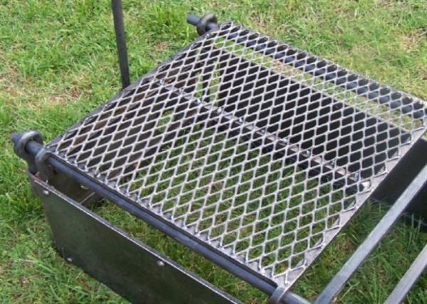 Grelha de churrasco de grau alimentício com buraco de diamante, malha de metal expandida com espessura de 0,8 a 1,8 mm