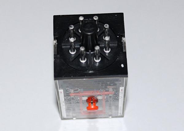 Relais MK2P-S-AC24V d'Omron - 2 2 ouverts se sont fermés (Pin 8)
