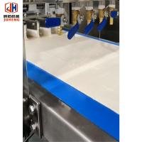 A linha de produção chinesa automatizada máquina da torta de carne da carne suculenta do strudel compõe a linha