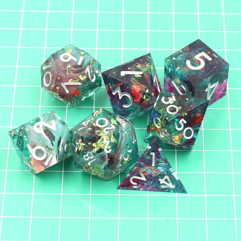 Custom Logo Liquid Core Resin Dice Set 14MM-20MM Polyhedral DND Dice for RPG Games