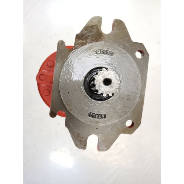 Iron aluminum stainless steel NABCO Gear Pump NABCO-60+45+22-15T-C4-L Medium High Pressure Hydraulic Gear Pump for Kawasaki Construction Equipment