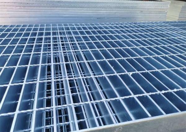 Anti Corrosion Aluminum Walkway Grating Platform For Highway Guardrail