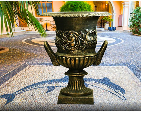 Shallow Cast Iron Flower Pots / Antique Cast Iron Planters Erosion Resistance