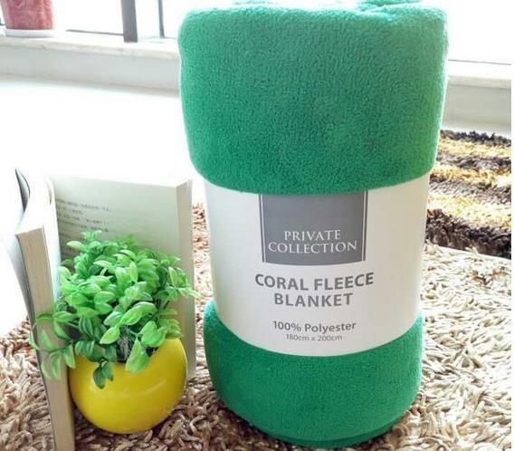 Green Color Luxury Coral Thick Fleece Blanket Soft Touch For Travel / Home