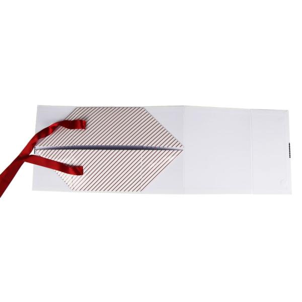 Laser Cut Ribbon Finish Valentine'S Day Gift Box 25.5*12.5*20.5cm