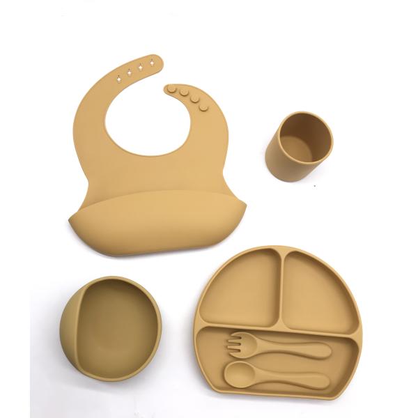 Eco Friendly Silicone Suction Divided Plate Colorful Baby Feeding Necessities PVC Free