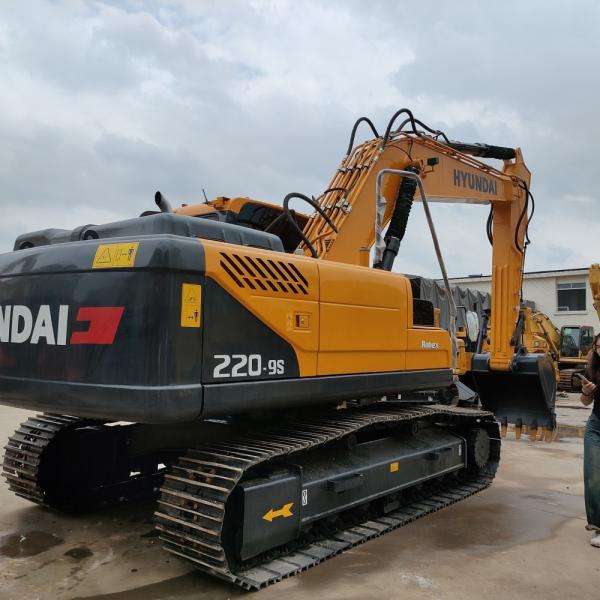 Excavadora Hyundai usada 220LC-9S 136KW Potência do motor 22100kg Peso operacional