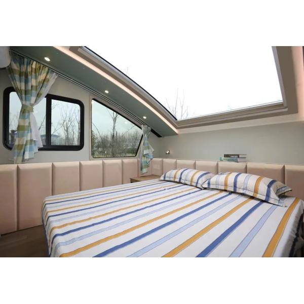 Luxury Hotel Caravan, Luxury Trailer, Hotel Trailer, Richly Equipped, Luxury, 4X4 Trailer,Parent-child trailer RV