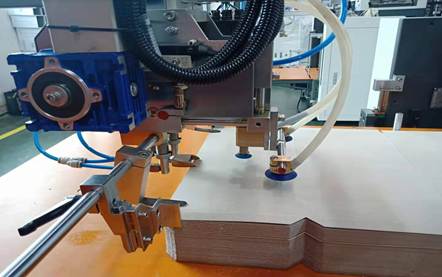 Fullly Automatic LY-HB1500CZIntelligent High-Speed Rigid Box Production Line 25-32pcs/min