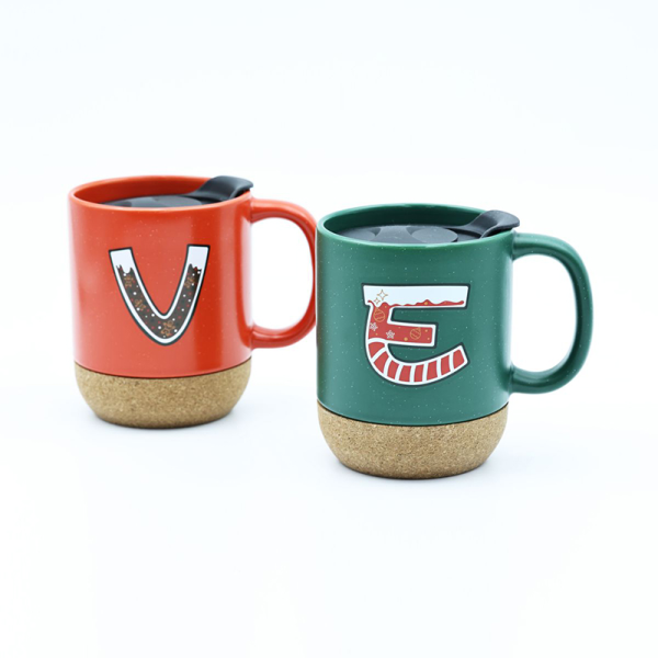 Decal Fired Cork Base Plastic Cover Bulk Ceramic Christmas Mugs 400 Ml For Holiday Gift Giving