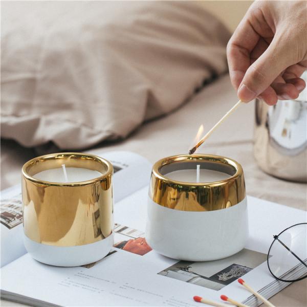 Pots en céramique faits sur commande faits main de luxe de bougie avec d'or