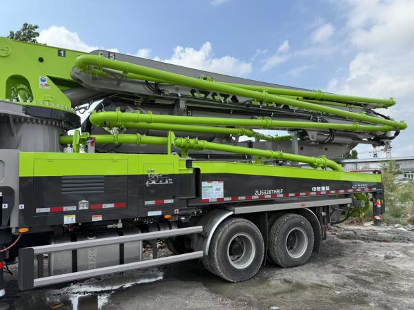 2025 3 Axles Concrete Boom Pump Truck Zoomlion 47m Equipped with FAW Chassis