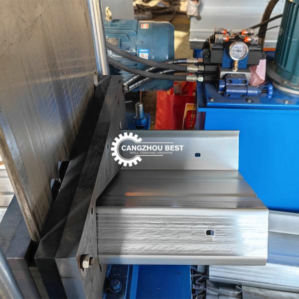 Galvanized Steel Quick Change Size Z Purlin Roll Forming Machine 11kw