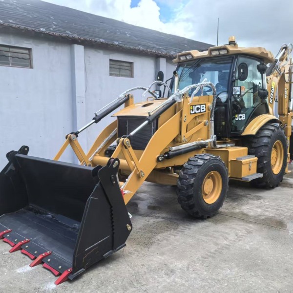 JCB 3CX Backhoe Loader 74HP 81HP Stage V Engine Heavy Duty Construction Machine High Performance