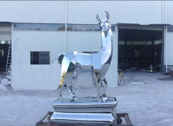 Outdoor Metal Animal Sculptures , Urban Decoration Abstract Animal Sculpture