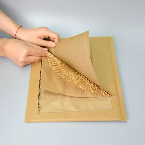 Express Envelope Kraft Paper Mailer Biodegradable Shockproof Honeycomb Kraft Paper