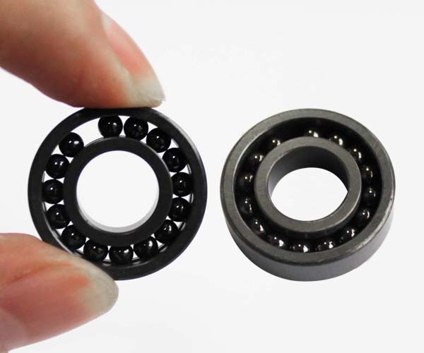 Insulated 6704 20mm Si3n4 Ceramic Bearings Non - Greased Acid Alkali Resistance