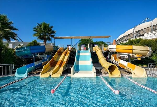 Outdoor Mini Water Park Aqua Play Equipment City Game Fiberglass Water Slide For Children