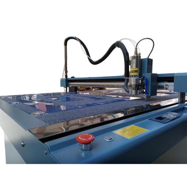 9015 Flatbed Template Cutter with 1500x900mm Cutting Scope 1.5mm-6.0mm Thickness and 500-1800mm/s Speed for PVC Acrylic Sheets