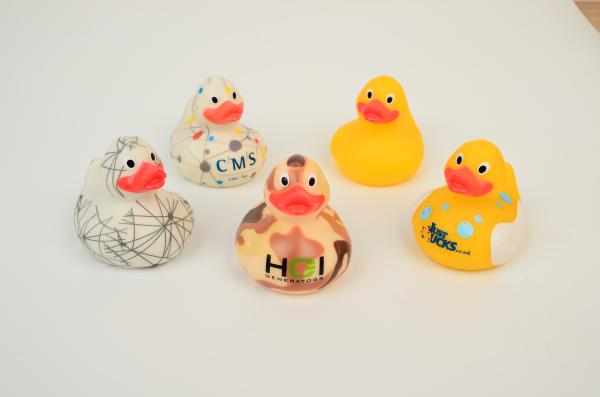 Professional OEM floating duck with metal weighted duck embossed custom duck toy