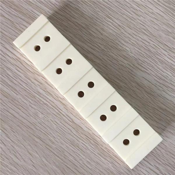 High Temperature 3700Mpa Alumina Ceramic Parts Industrial 99% Alumina Ceramic Plate