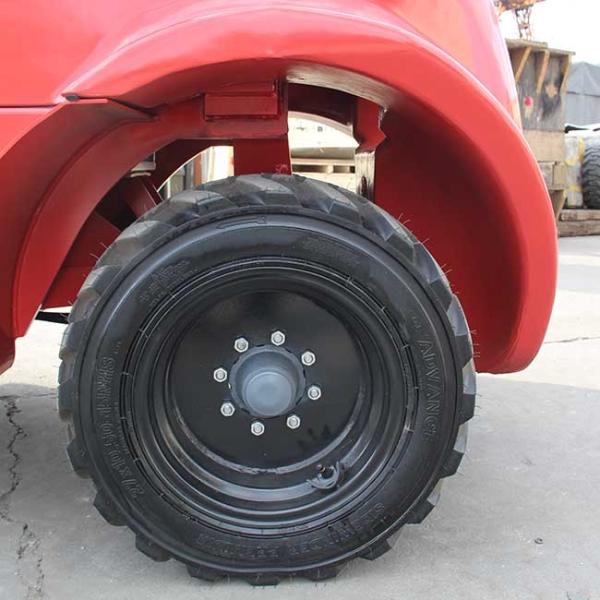 4 Ton Off Road Forklift Truck Diesel Power Automatic Transmission Triplex Container Mast