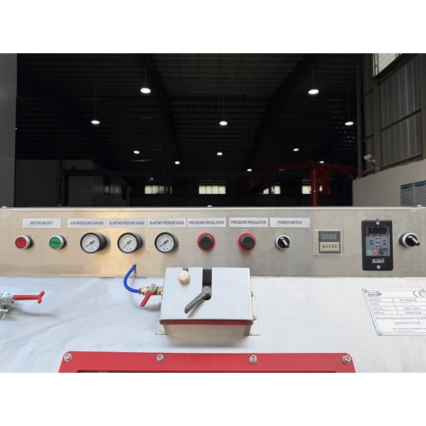 Small Automatic Wet Vapor Blasting Machine For Batch Hardware Parts Processing