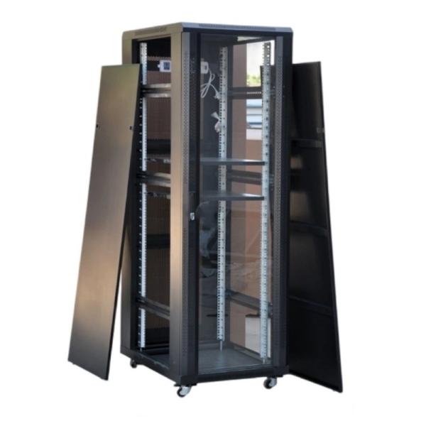 Cabine de chassi de servidor montado na parede para servidores 4G / 3G Temperatura -50 85 19 polegadas 12U