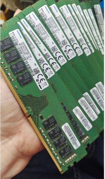 Tout neuf M393A8G40MB2-CVF 64GB DDR4 SDRAM Module de mémoire pour serveur utilisé 16G et 32G en stock
