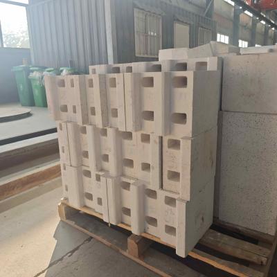 Articles réfractaires au corindon mullite blanc avec conception personnalisée