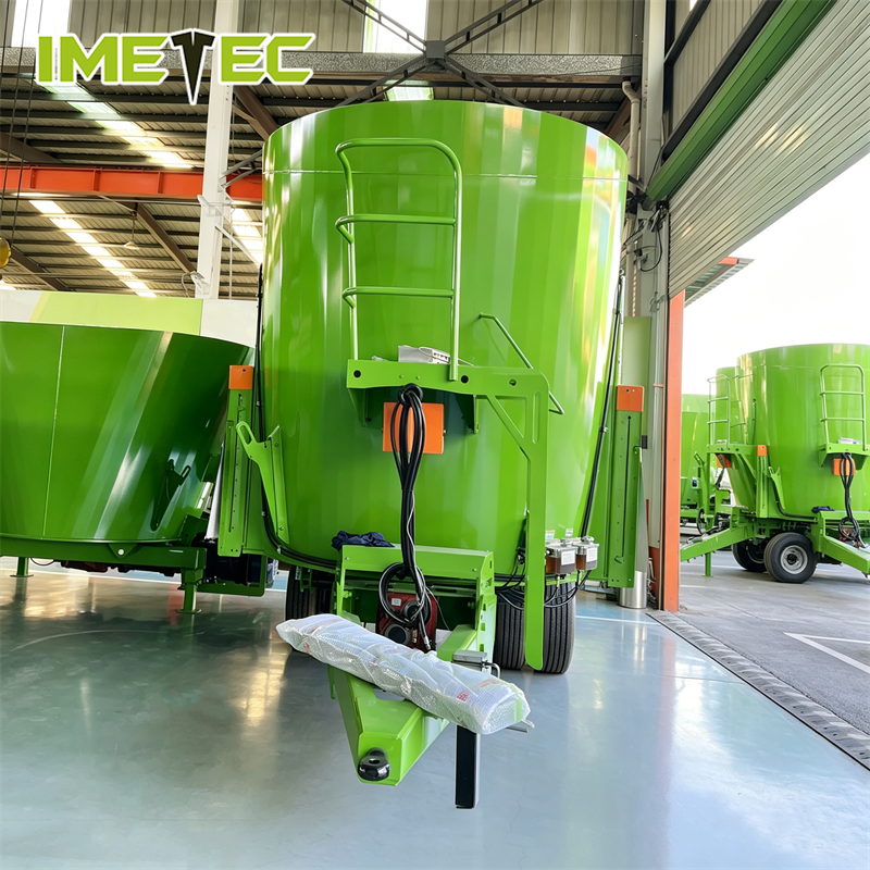 Residue Free Vertical Towed TMR Feed Mixer Wagon Cattle Farm Feeding Equipment OEM